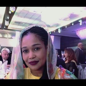 Meet your Posher, Eiman